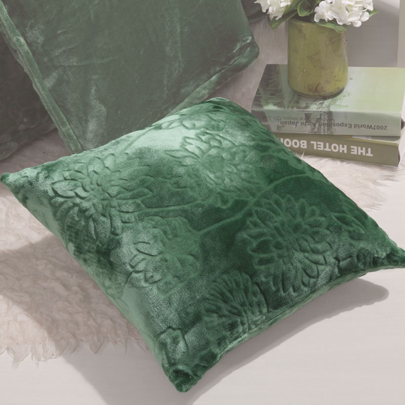 合雨珊瑚绒靠垫抱枕套超柔办公室创意午睡靠枕法兰绒腰枕1个正品