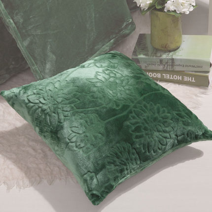 合雨珊瑚绒靠垫抱枕套超柔办公室创意午睡靠枕法兰绒腰枕1个正品