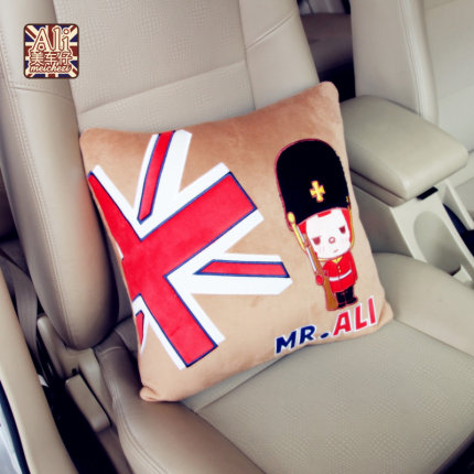 阿狸 可爱卡通汽车用方形抱枕 车内腰枕靠垫 家用沙发办公室靠背