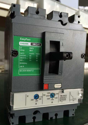 施耐德（原廠）塑殼斷路器 CVS250N TM250A 3P LV525453替換NSE