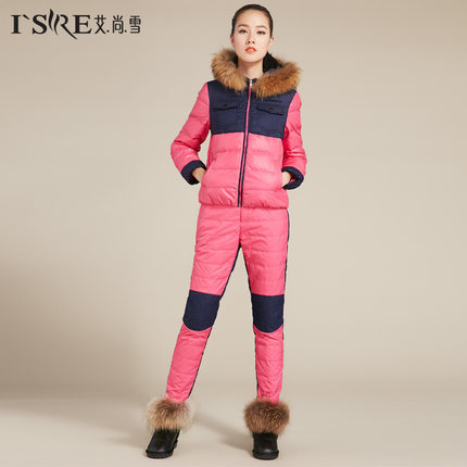 艾尚雪2014新款 时尚韩版貉子大毛领运动版型 女羽绒服套装 06287